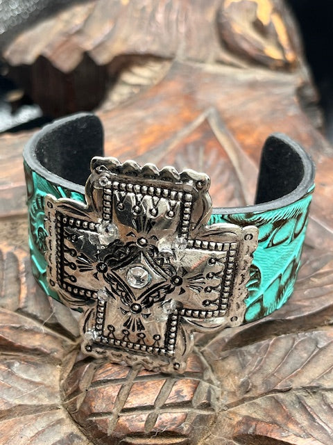 Concho Cross