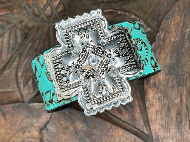 Concho Cross